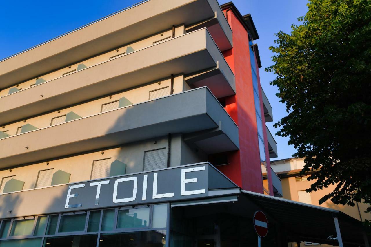 Hotel Etoile リミニ エクステリア 写真